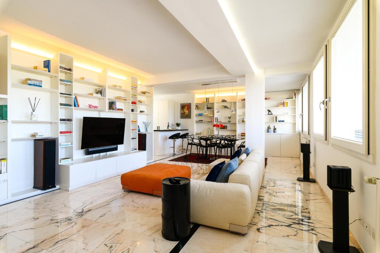 Peaceful Penthouse With Garage By Ndp Rent Apartman Róma Kültér fotó