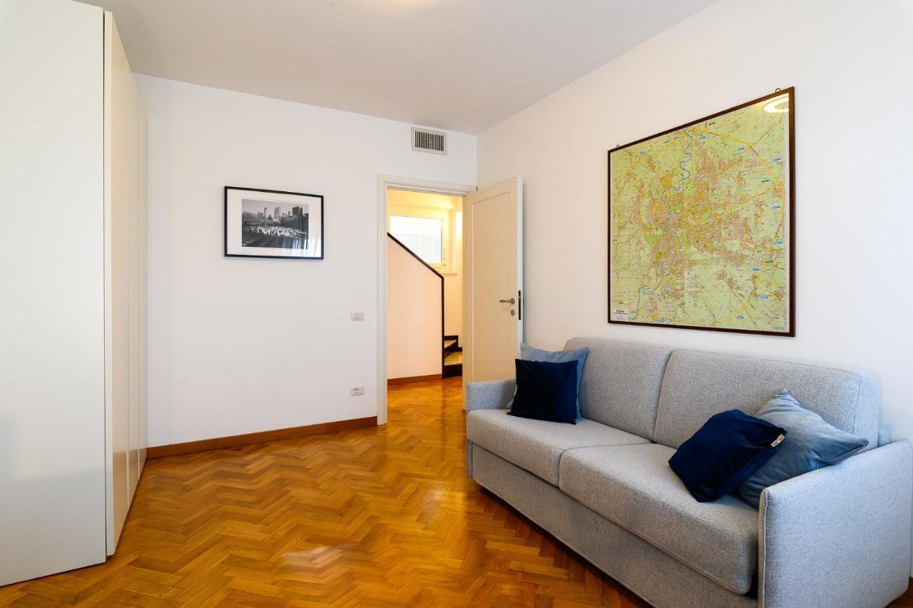 Peaceful Penthouse With Garage By Ndp Rent Apartman Róma Kültér fotó